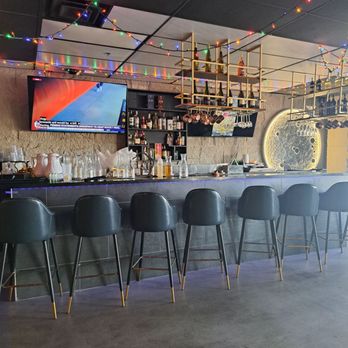 Stellar 66 - Bar - Chinese Near Me - Gilbert, Arizona