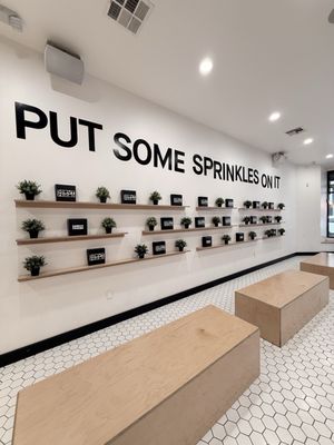 DONUT FRIEND DTLA by null