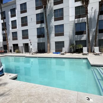 Hampton Inn Phoenix-Biltmore - Hotels Near Me - Phoenix, Arizona Hampton Inn Phoenix-Biltmore - Hotels Near Me - Phoenix, Arizona