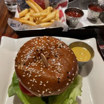 Gordon Ramsay Burger Las Vegas - Burgers Near Me - Las Vegas, Nevada Gordon Ramsay Burger Las Vegas - Burgers Near Me - Las Vegas, Nevada