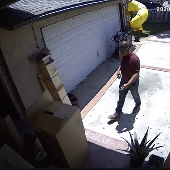 Active Pest Control - When Van knocks at my door he is not wearing a mask. - Pest Control Near Me - Bellflower, California Active Pest Control - When Van knocks at my door he is not wearing a mask. - Pest Control Near Me - Bellflower, California