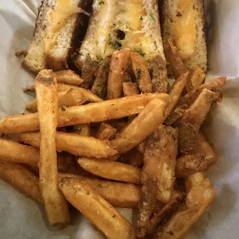 Pillbox Tavern - Grilled cheese and fries - American Near Me - Solana Beach, California Pillbox Tavern - Grilled cheese and fries - American Near Me - Solana Beach, California