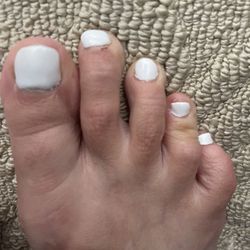 Nail Spa - Embarrassing yo wear sandals with this pedicure