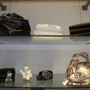 Lina Nueva - Fashion Near Me - Paris, 75 Lina Nueva - Fashion Near Me - Paris, 75