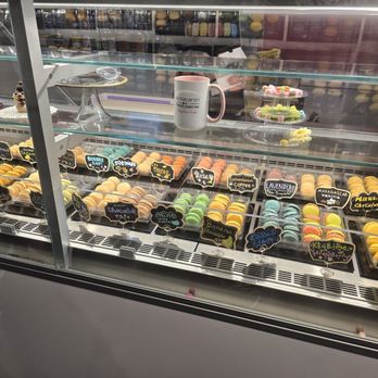 Le Macaron French Pastries - Macarons Near Me - Houston, Texas