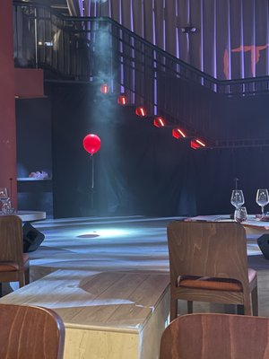 Chelsea Table & Stage by null