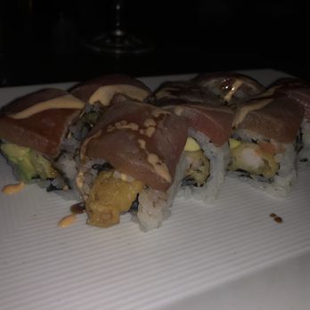O-Ku - Tuna tataki roll - Sushi Bars Near Me - Charleston, South Carolina O-Ku - Tuna tataki roll - Sushi Bars Near Me - Charleston, South Carolina