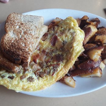 Johnny's Roadside Diner - DD's carnivore omelet - American Near Me - Hadley, Massachusetts