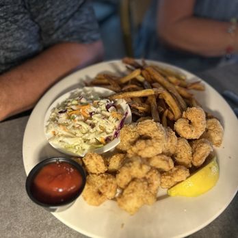 Hog Island Fish Camp - Seafood Near Me - Dunedin, Florida