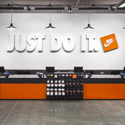 nike burloak outlets