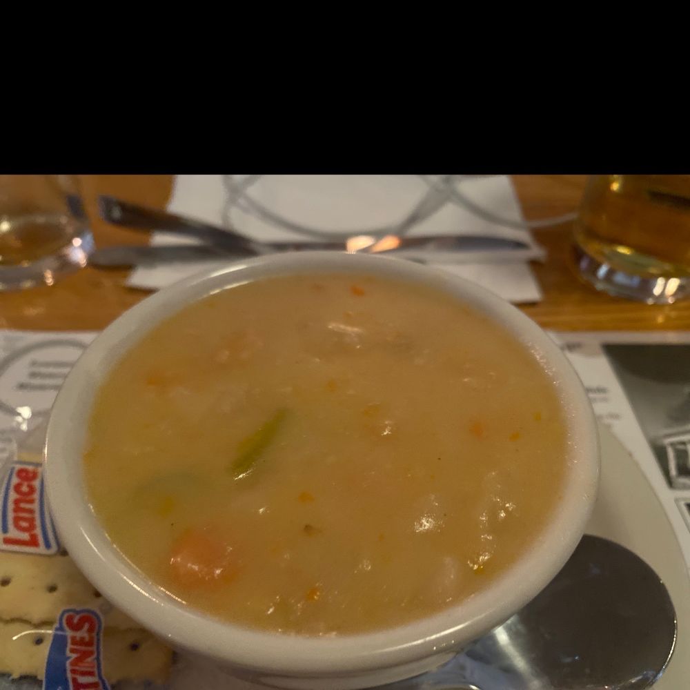 Apple Granny - Clam chowder. - American Near Me - Lewiston, New York Apple Granny - Clam chowder. - American Near Me - Lewiston, New York