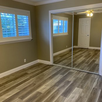 Art Floor Covering - Out with the dingy awful carpet ... I treated myself with a new floor, baseboards and crown moulding... - Flooring Near Me