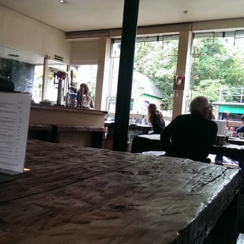Papa Del's - Restaurant. Big tables! - Pizza Near Me - London, XGL Papa Del's - Restaurant. Big tables! - Pizza Near Me - London, XGL