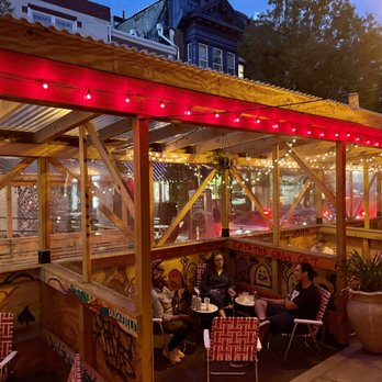 Sonnys Cocktail Joint - Outdoor Sidewalk Seating - Cocktail Bars Near Me - Philadelphia, Pennsylvania