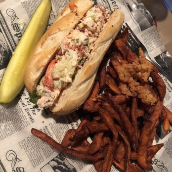 Yanni's Too Restaurant - Lobster roll - American Near Me - Coeymans, New York Yanni's Too Restaurant - Lobster roll - American Near Me - Coeymans, New York