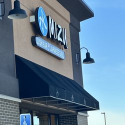 Mizu Sushi Bar & Japanese Grill - Restaurant front