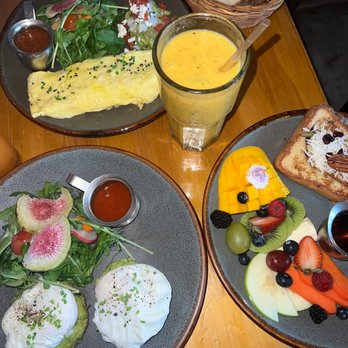 Del Cielo - Ham and cheese omelet. Lime and coconut french toast and avocado toast! - Breakfast & Brunch Near Me - Tulum, ROO Del Cielo - Ham and cheese omelet. Lime and coconut french toast and avocado toast! - Breakfast & Brunch Near Me - Tulum, ROO