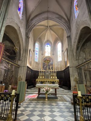 Palais des Papes by null