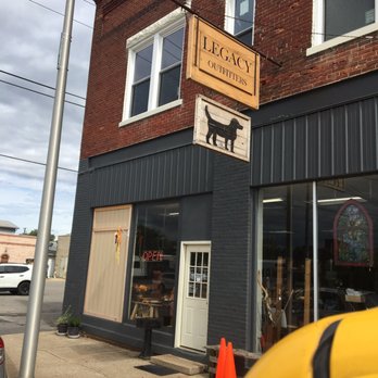 Black Dog - Attached LEGACY gift shop - Coffee & Tea Near Me - Logansport, Indiana