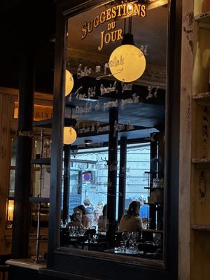 Les Antiquaires by null