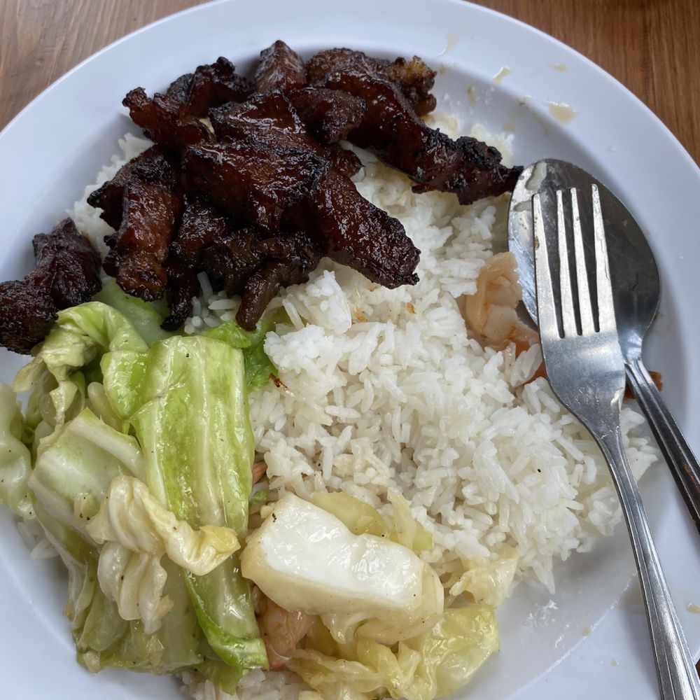 Khao Kang - Rice plus 3 entries. That pork dish is like an adobo style but much tastier. Much flavorful. - Thai Near Me - Elmhurst, New York Khao Kang - Rice plus 3 entries. That pork dish is like an adobo style but much tastier. Much flavorful. - Thai Near Me - Elmhurst, New York