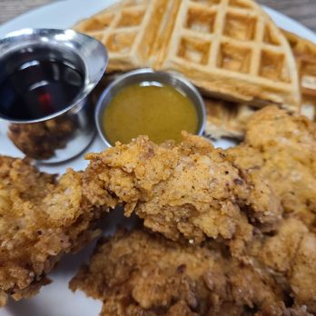 Early Bird Diner - Waffles and Chicken - Diners Near Me - Charleston, South Carolina