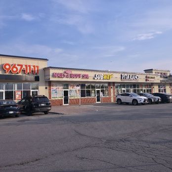 Williamstown Plaza - Shopping Centers Near Me - Markham, Ontario Williamstown Plaza - Shopping Centers Near Me - Markham, Ontario