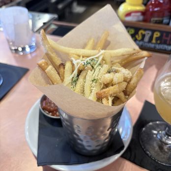 Finney's Crafthouse - Small Truffle Fries - New American Near Me - Brea, California Finney's Crafthouse - Small Truffle Fries - New American Near Me - Brea, California