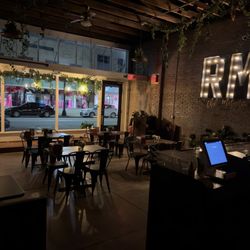 R & M Southern Eatery - Night view!