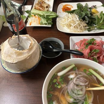 Khuu Bistro - Pho Egg Rolls and Grilled Pork over Vermicelli - Vietnamese Near Me - Reseda, California Khuu Bistro - Pho Egg Rolls and Grilled Pork over Vermicelli - Vietnamese Near Me - Reseda, California