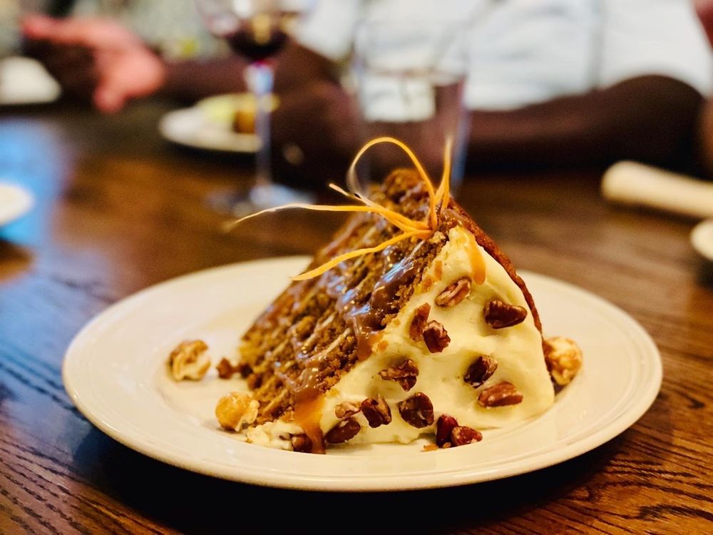 GALLION’S RESTAURANT Updated October 2024 211 Photos & 136 Reviews 104 N Barrett Square