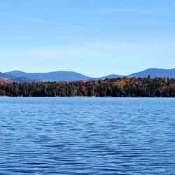 Wilson Pond Cabins - Fall time in the cabins