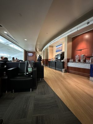 The Club SEA - Concourse A by null