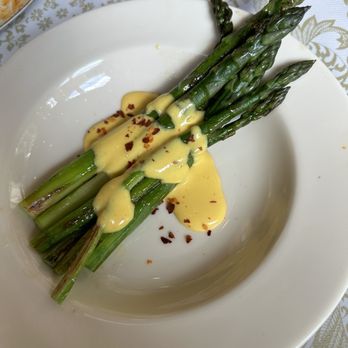 Hell's Backbone Grill & Farm - Hollandaise Asparagus - American Near Me - Boulder, Utah Hell's Backbone Grill & Farm - Hollandaise Asparagus - American Near Me - Boulder, Utah