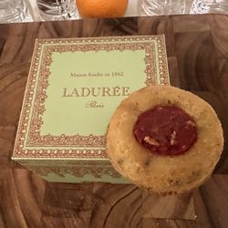 Laduree - Yes, I went back again. : )