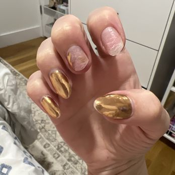 Hot Tips Nail - Waxing Near Me - New York, New York