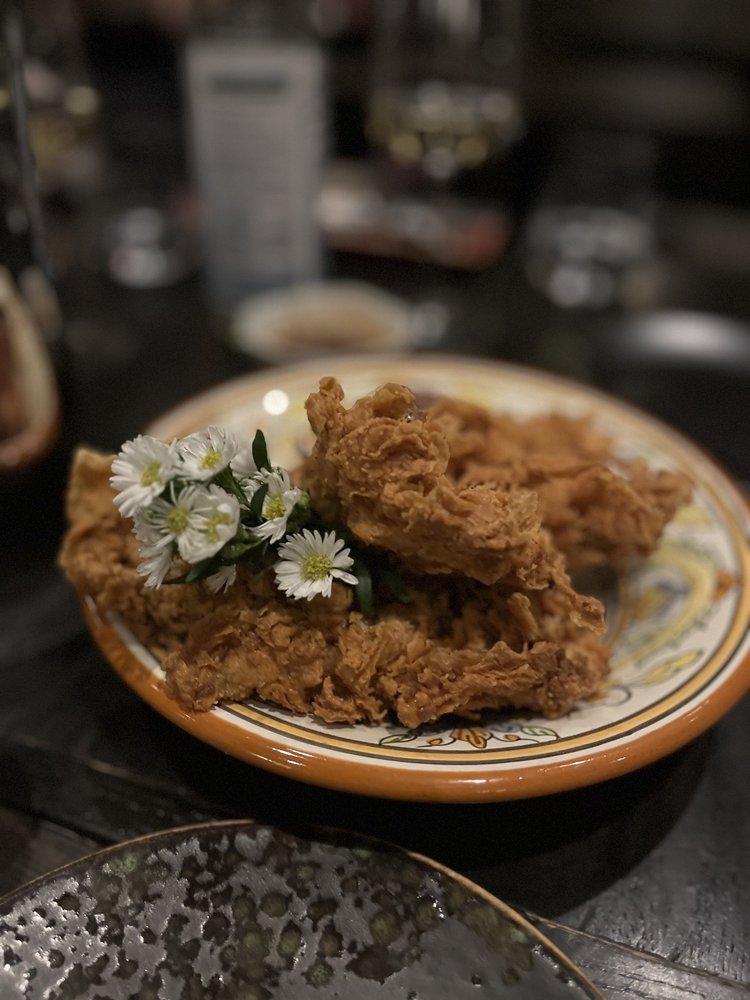 Social spots from Roister