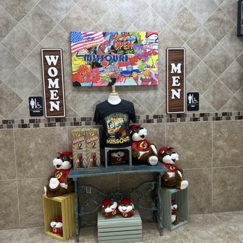 Buc-ee’s - Restroom - Gas Stations Near Me - Springfield, Missouri