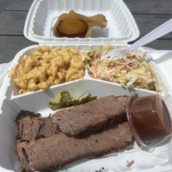 Bigfoot BBQ - These's guys need more photos so here's one - Barbeque Near Me - Olympia, Washington