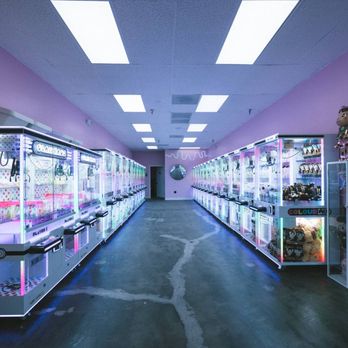 Claw Haus - Arcades Near Me - Chandler, Arizona