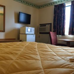 Baxter Inn 4 Less