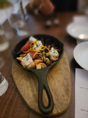 Bouquet Restaurant by null
