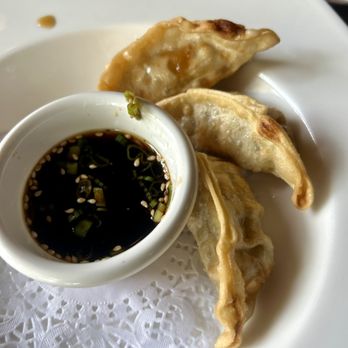 Sushi Mo - Fried Gyoza Roll - Sushi Bars Near Me - Vancouver, Washington