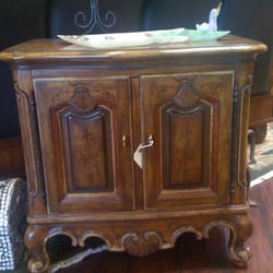 Stellar Consignment - Country French $135