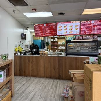 Nissi Banh - Front counter - Delis Near Me - Seattle, Washington