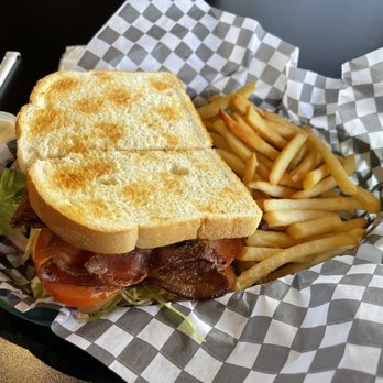 Bogey's Public House - TBLT Sandwich - American Near Me - Auburn, Washington Bogey's Public House - TBLT Sandwich - American Near Me - Auburn, Washington