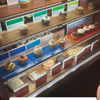 Molly's Cupcakes - Cupcake selection - Desserts Near Me - Chicago, Illinois Molly's Cupcakes - Cupcake selection - Desserts Near Me - Chicago, Illinois