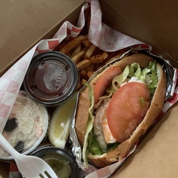 Ray's Crab Shack - Shrimp sandwich - Seafood Near Me - Newark, California Ray's Crab Shack - Shrimp sandwich - Seafood Near Me - Newark, California