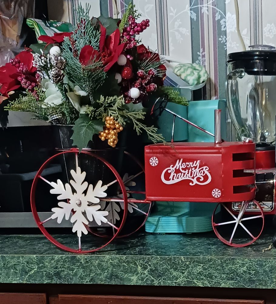 DIXIANA WHOLESALE Updated September 2024 14 Photos 115 Depot Ave