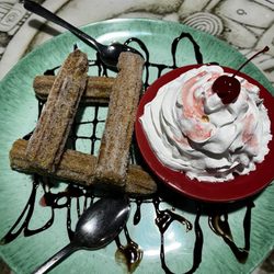 Los Mayas Mexican Grill - Cinnamon Churros Dessert